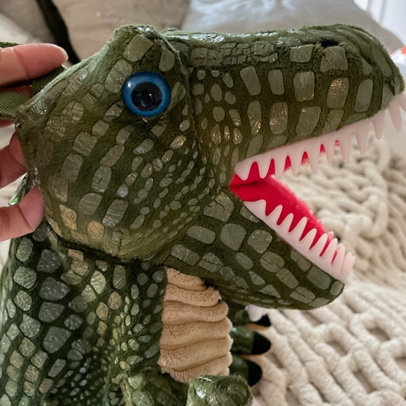 T-REX KIDS PLUSH BACKPACK - Picture 1 of 14